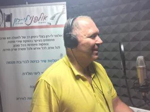 שיר במתנה