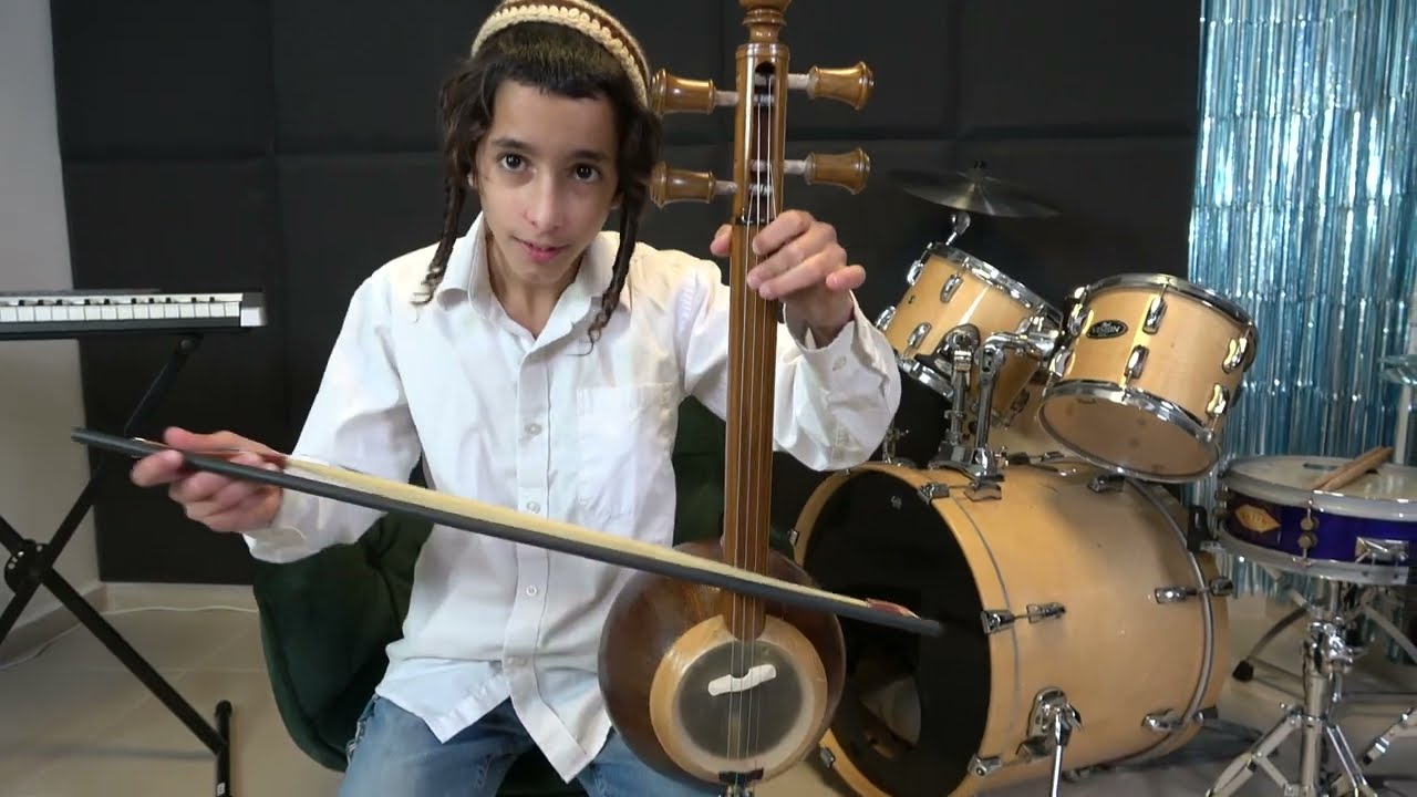 יצחק נהורא בנימין - קליפ בר מצווה (נחכה לך - ישי ריבו ונתן גושן)